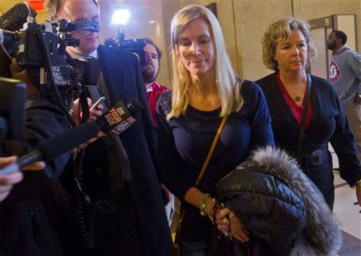 Judge declares missing teen Natalee Holloway dead - San Diego ...