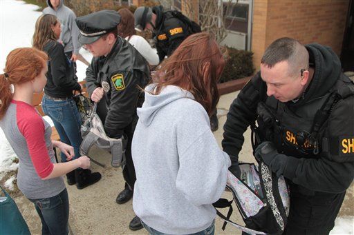 Classes to fully resume Friday after Ohio shooting - San Diego ...