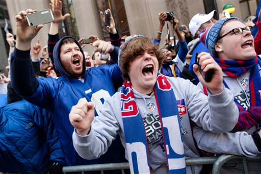 Tens of thousands greet Super Bowl champs in NJ - CBS News 8 - San ...