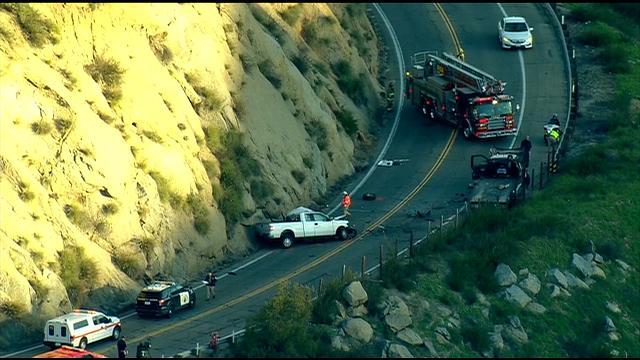 3 Killed In Head On Crash In Valley Center Passenger Who Fled L Cbs